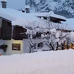 Ξενοδοχείο με διαμερίσματα Aqua Domus Sappada