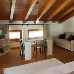 Ξενοδοχείο με διαμερίσματα Aqua Domus 4*