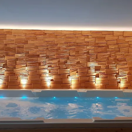 Lägenhetshotell Aqua Domus & Spa Sappada