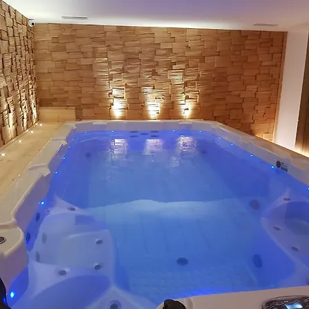 Aqua Domus & Apartahotel