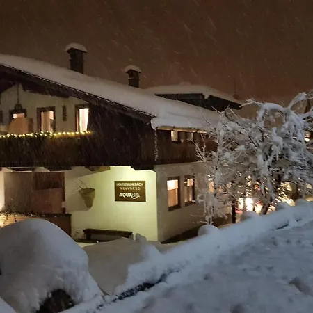 Aqua Housemuhlbach Apartahotel